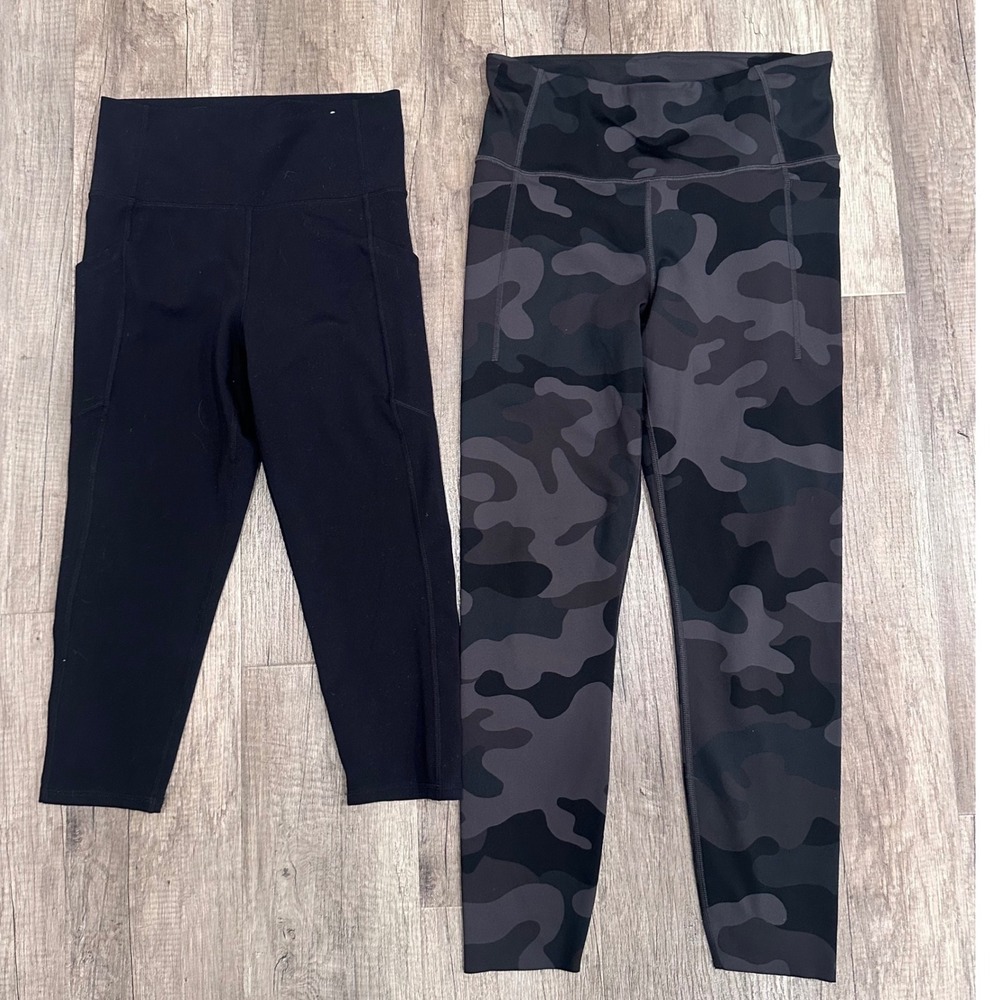 GapFit Studio Sky High Cropped Legging Black & Camo Power Ankle Legging Set S